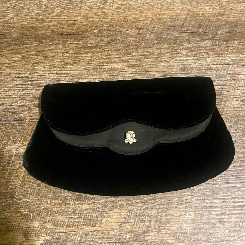 Vintage Ladies Velvet Hand Pursue / Clutch w/ Custom Jewelry Clasp